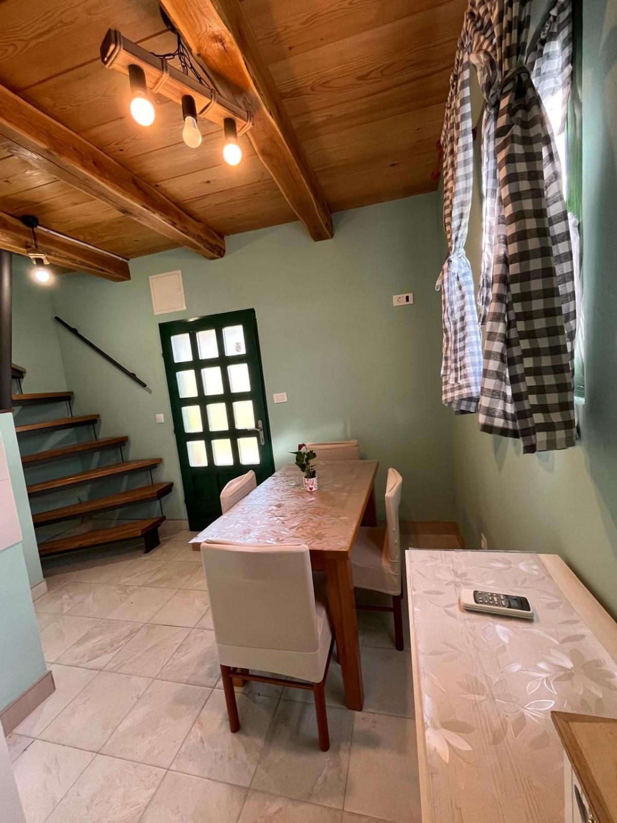 Wooden House Ante Self Check - In And Check - Out Apartment Otocac Exterior photo