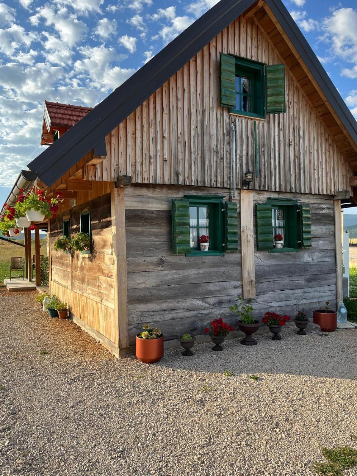 Wooden House Ante Self Check - In And Check - Out Apartment Otocac Exterior photo