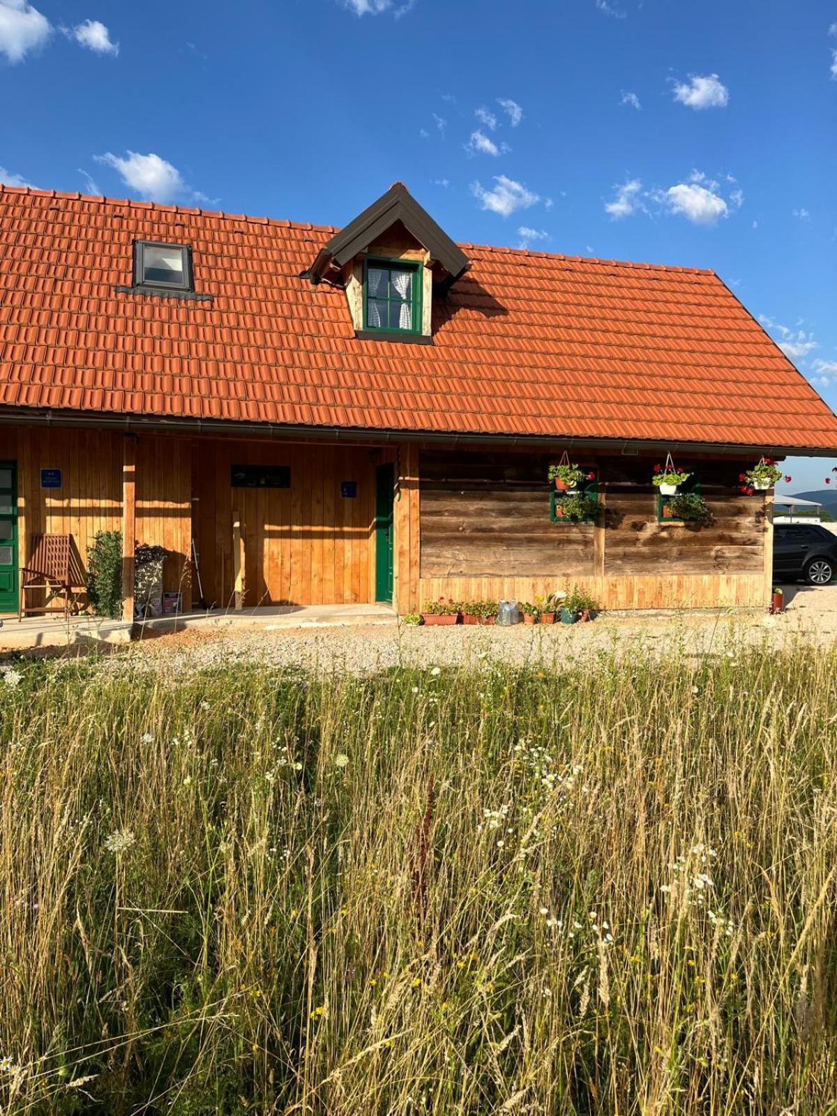 Wooden House Ante Self Check - In And Check - Out Apartment Otocac Exterior photo